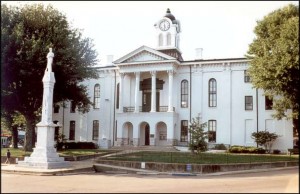 Oxford MS Courthouse At Downtown Square